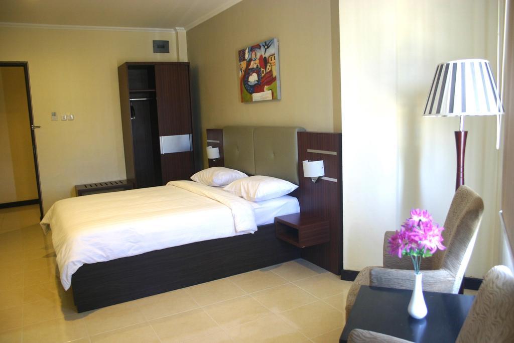 Royal Mamberamo Hotel Sorong Szoba fotó