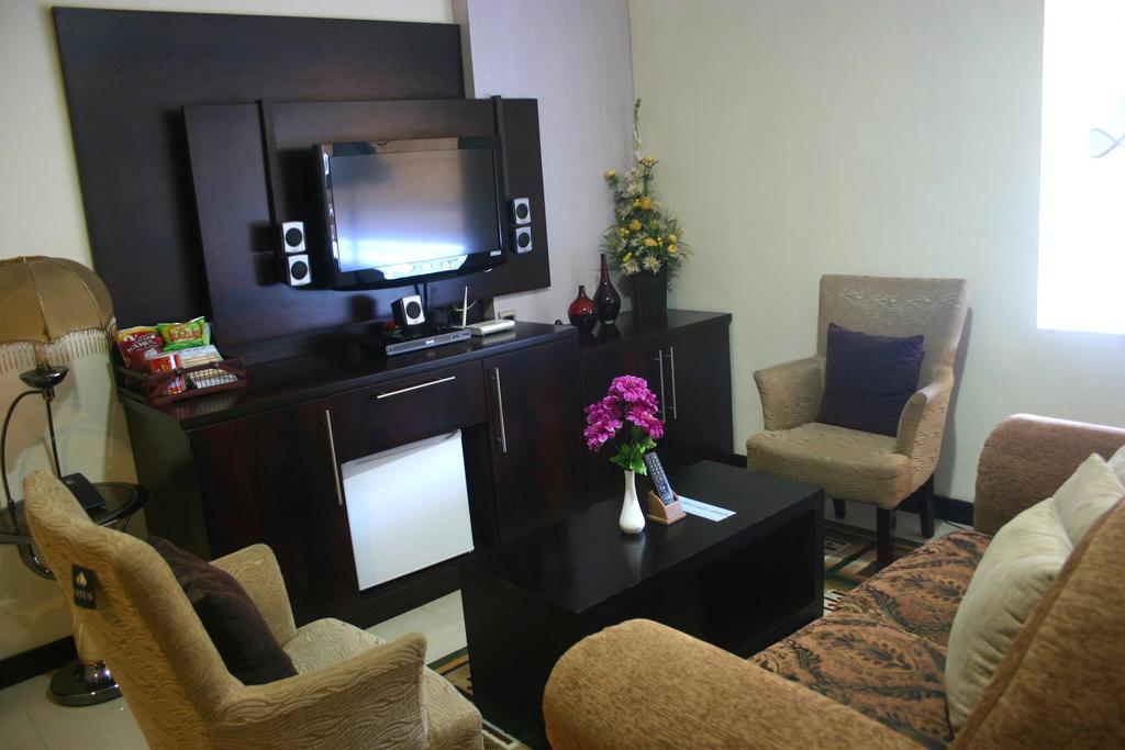 Royal Mamberamo Hotel Sorong Szoba fotó