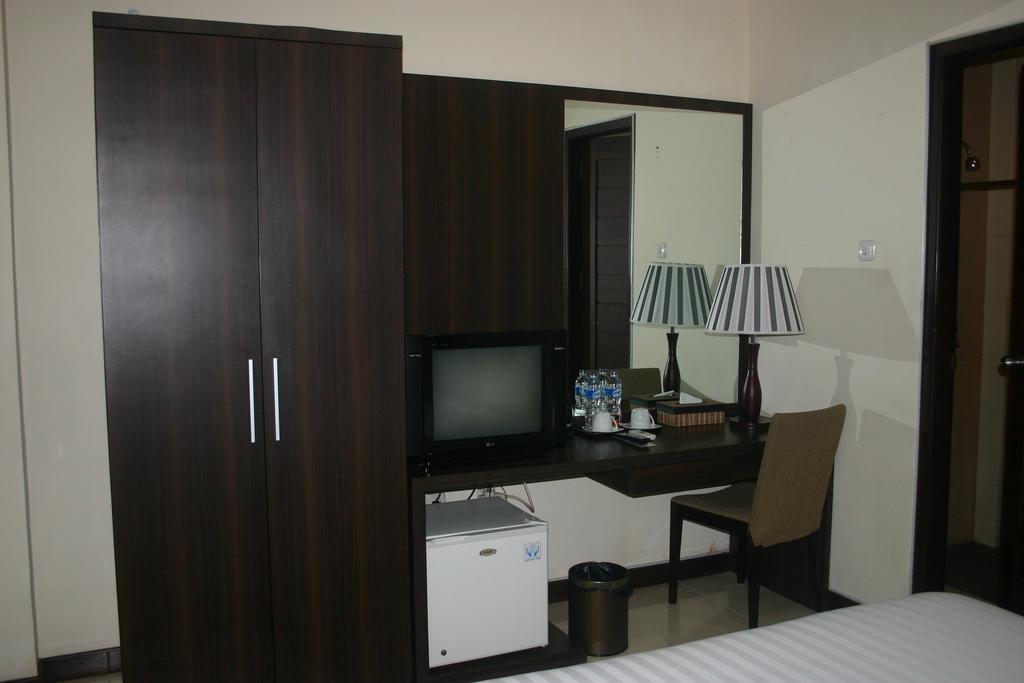 Royal Mamberamo Hotel Sorong Kültér fotó